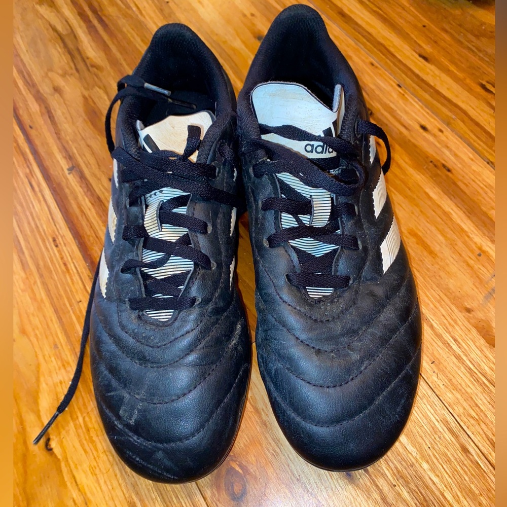 Soccer cleats worn one season 😒